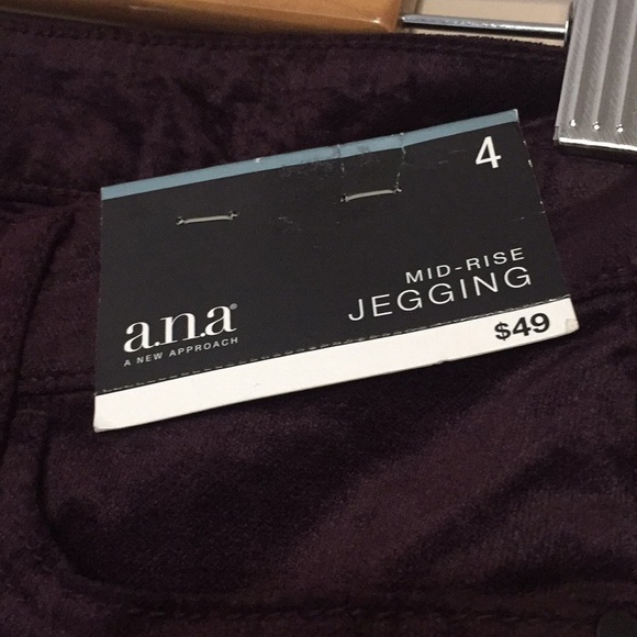 NWT A.N.A Corduroy Purple Velveteen Mid-Rise Jegging Size 4 - Picture 4 of 11